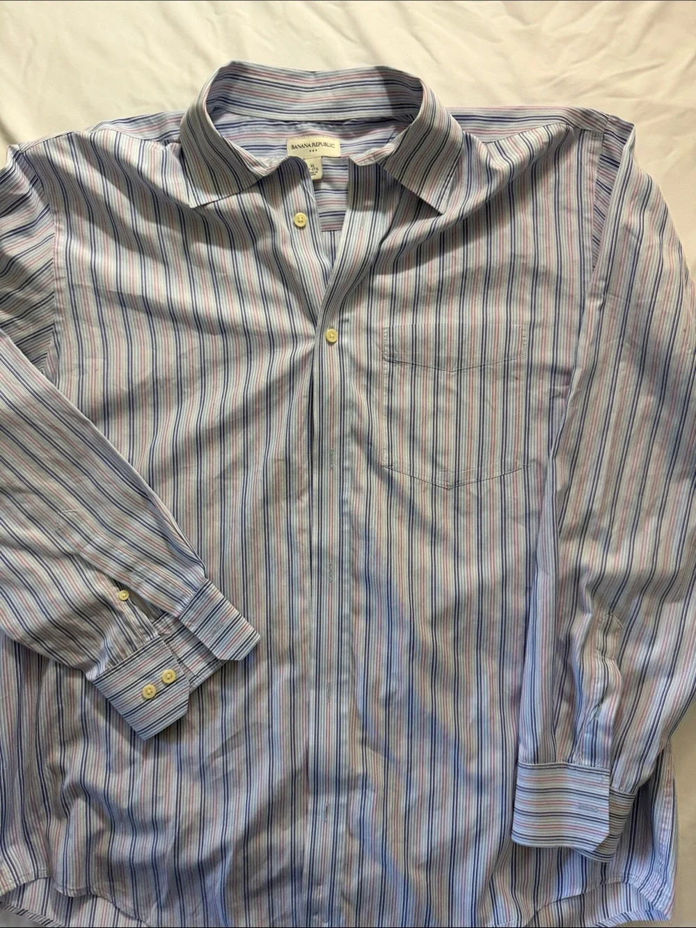 Banana Republic Men’s Light Blue Multi-Stripe Dress Shirt (0017)